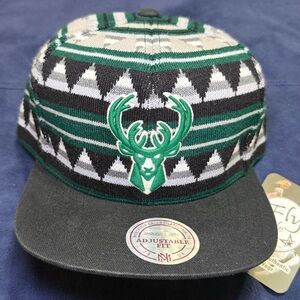 Mitchell & Ness Milwaukee Bucks Dead Remix Deadstock Ascend 100% Authentic